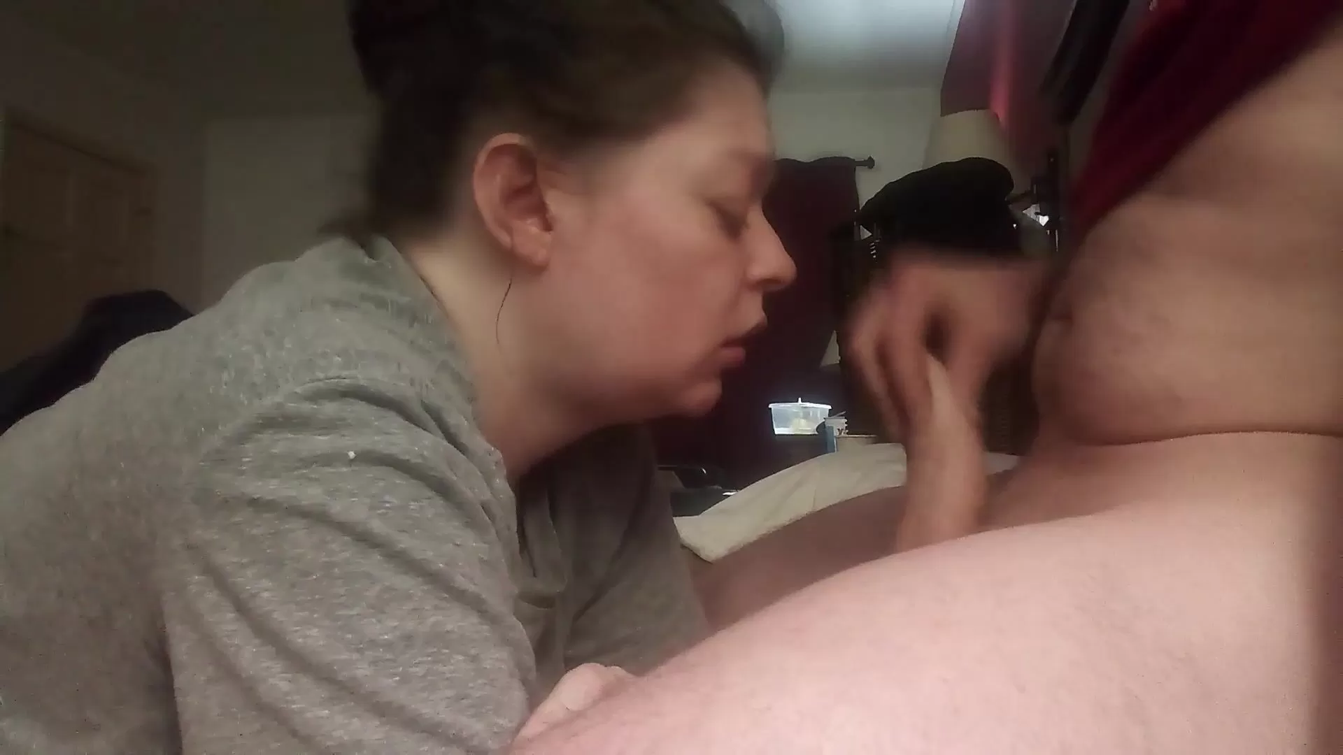 Жена глотает у мужа сперму - смотреть русское порно видео бесплатно