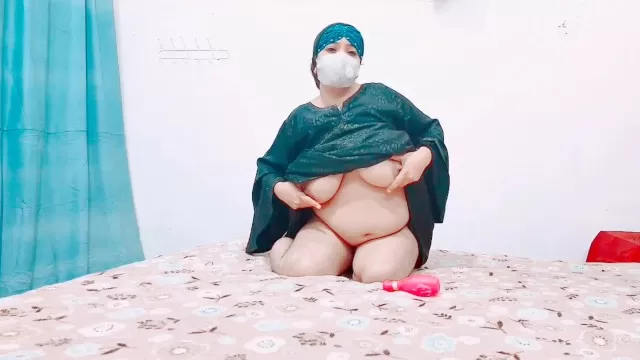 Mallu Muslin Aunties Porno - Indian muslim aunty sex with toy in doggystyle watch online
