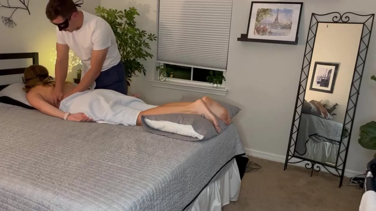 Horny Inexperienced Client Seduces Massage Therapist for a Sensual Fuck watch online