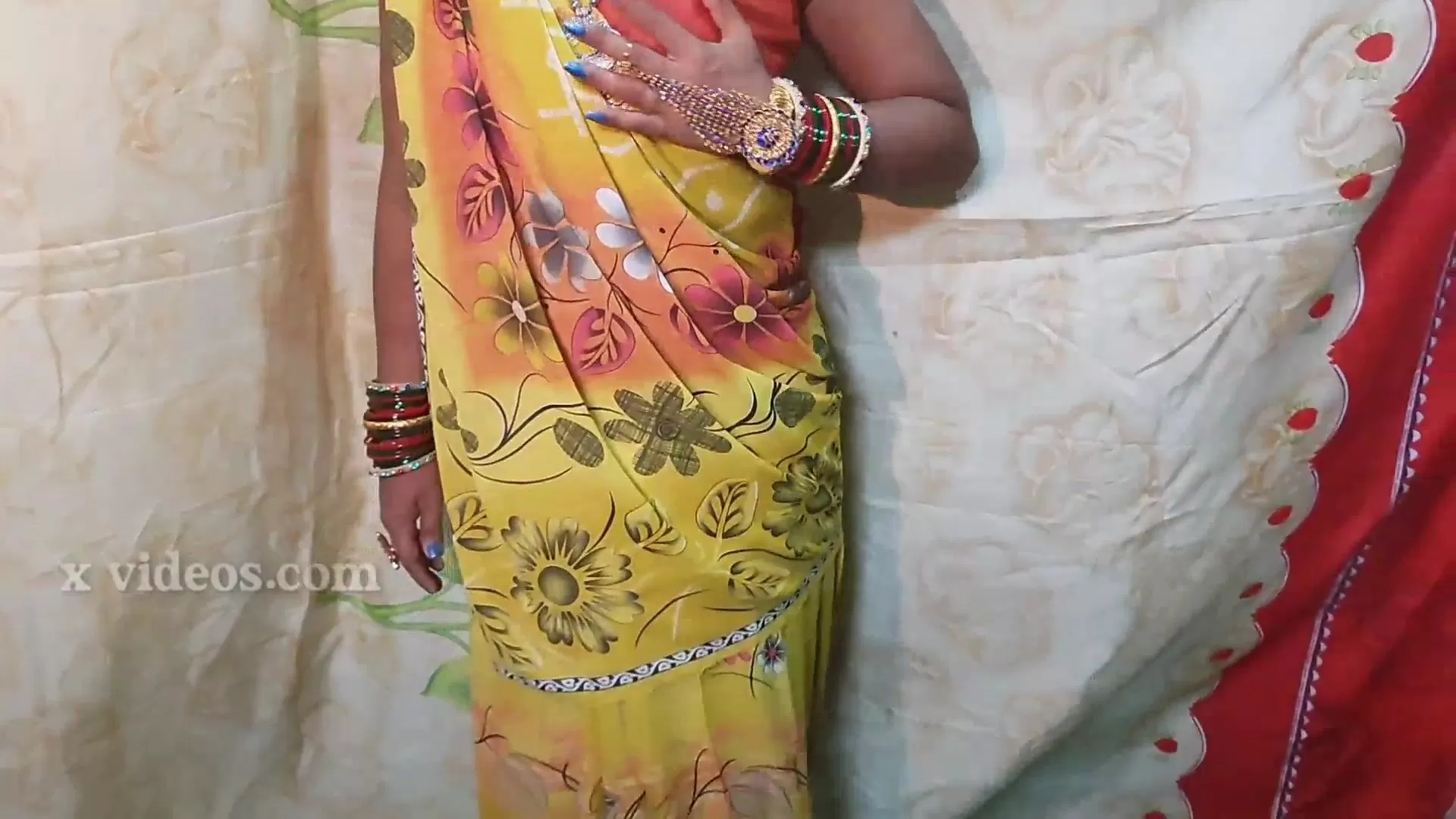 Xxxxx Dese Videos - XXX best first time sali ji looking great in saree Desi Hindi Voice watch  online