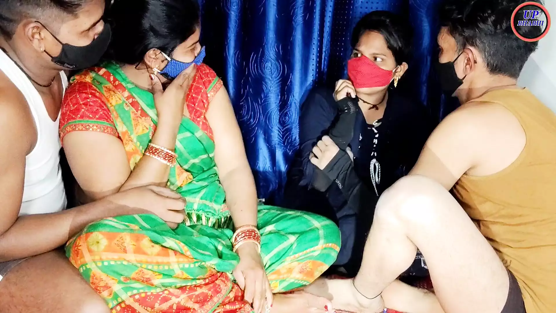 Desi Indian Schwägerinnen hart ficken durch die eine und die andere Stiefbrüder gemeinsam zwei hotties online ansehen Foto